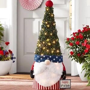 Member's Mark 40" Pre-Lit Americana Gnome Topiary